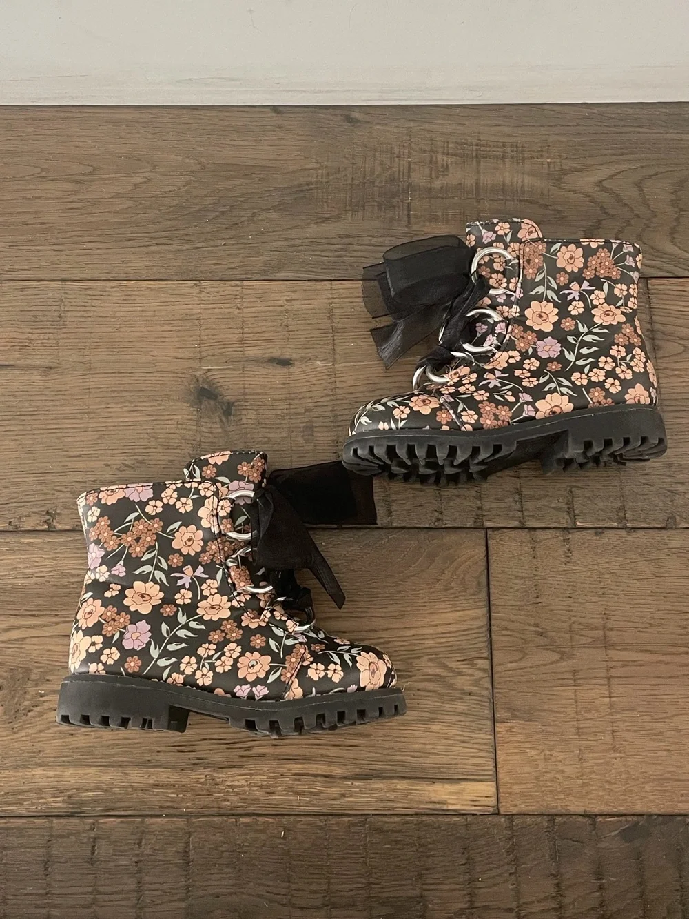 Girls Floral Lace-Up Ankle Boots - Black/Pink toddler size 5